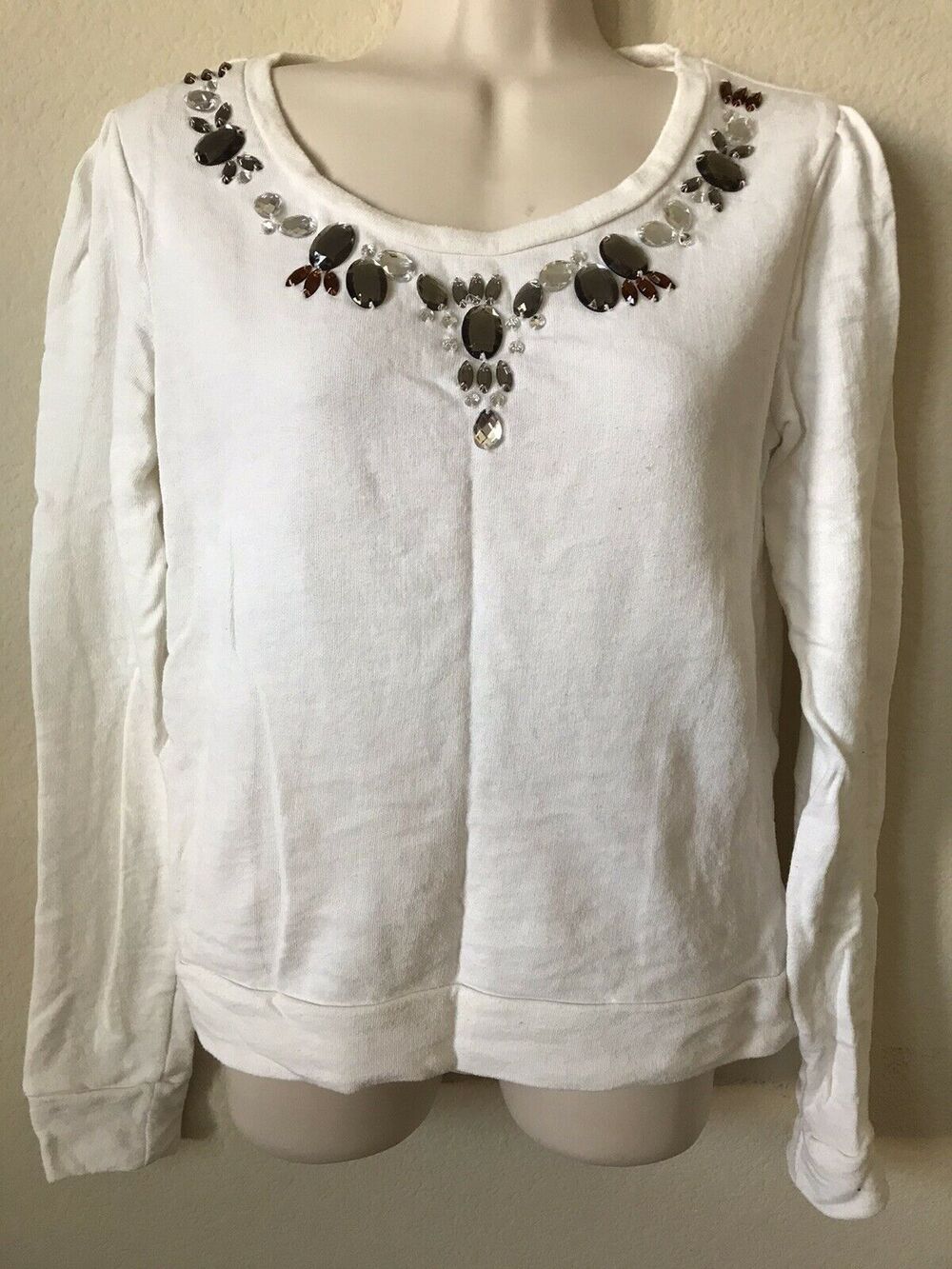 Wild Pearl Ivory Gemstone Scoop Neck Long Sleeve Light Sweatshirt Women's Top M